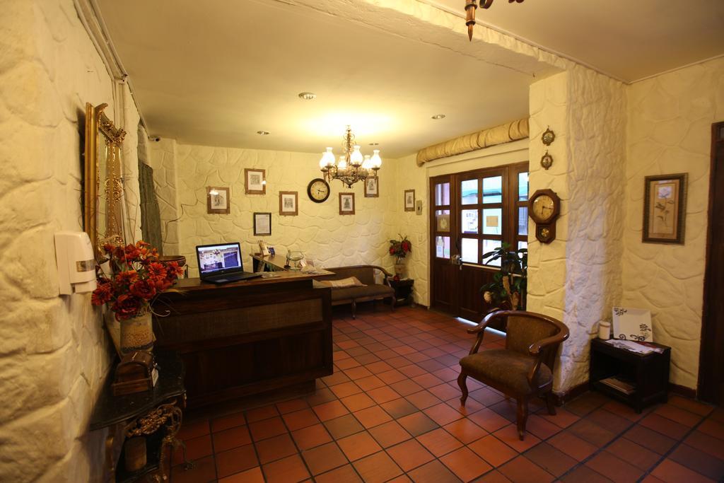 Hotel Quito Antiguo Buitenkant foto