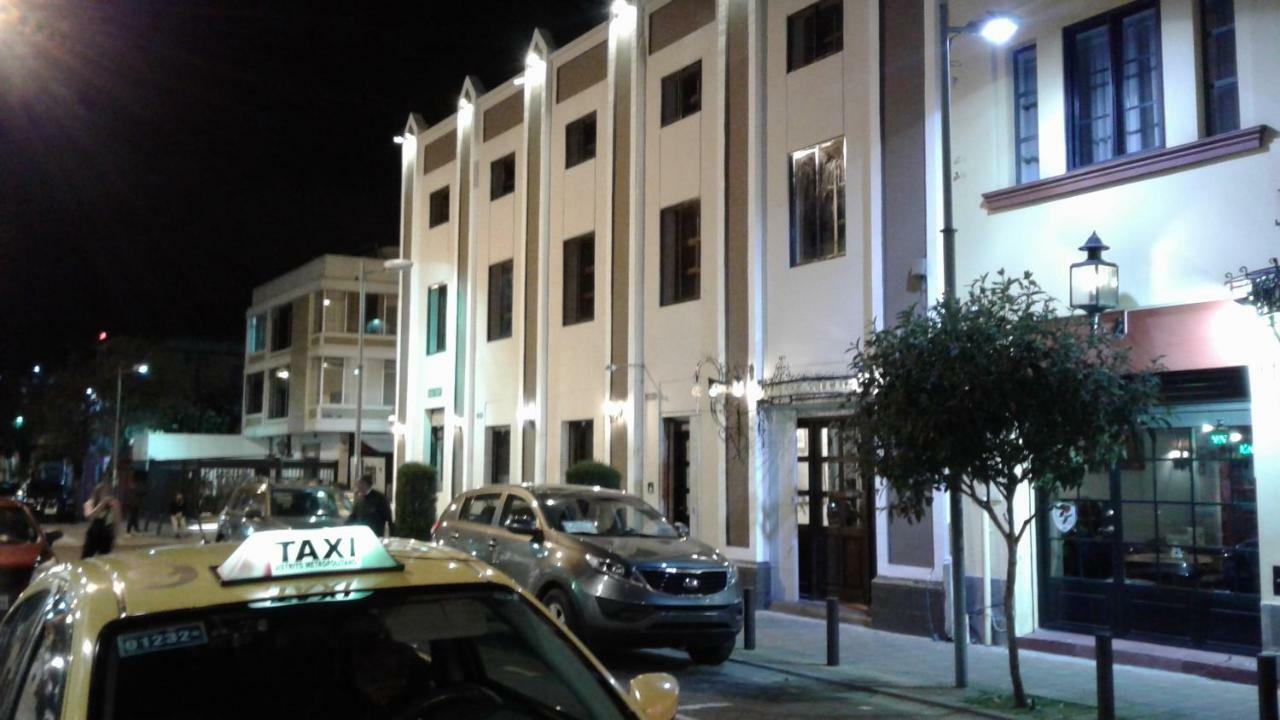 Hotel Quito Antiguo Buitenkant foto
