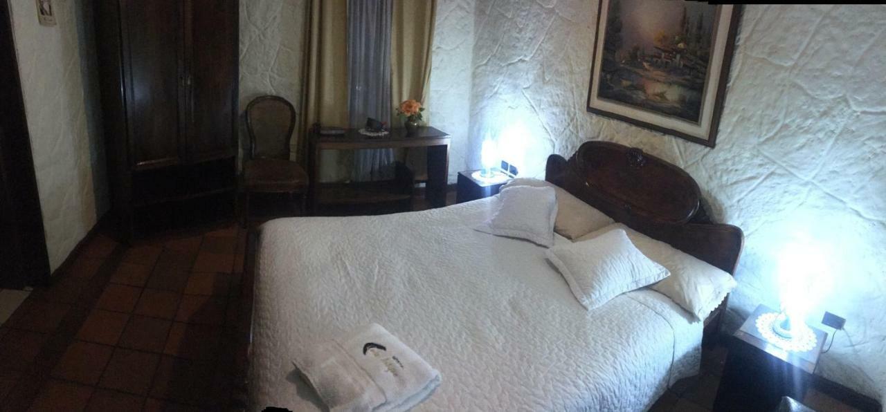 Hotel Quito Antiguo Buitenkant foto